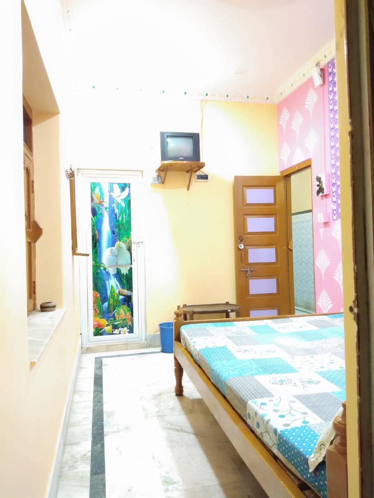 Anirudha Guest House 디가 외부 사진