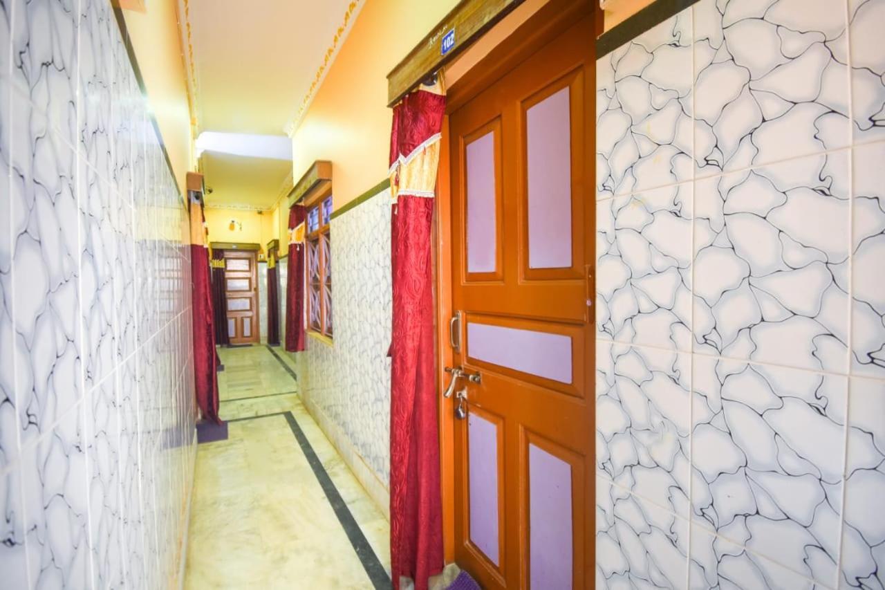 Anirudha Guest House 디가 외부 사진